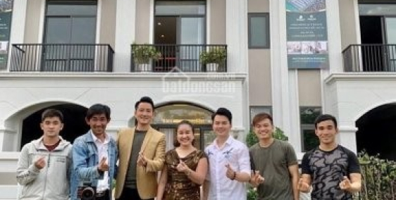 Bán nhà như hình, đẹp nhất khu vực TP. Tân An, mặt tiền 50m ngay QL1A và H.Vương