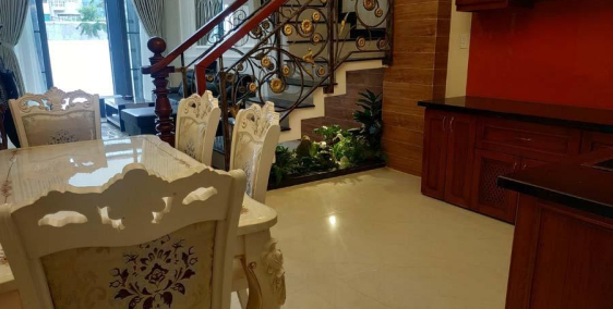 Bán nhà phố ngay trung tâm TP. Tân An, nhà xây mới năm 2018 , để lại toàn bộ nội