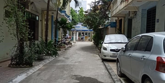 Bán nhà view Hồ Tây, 60m, 4 tầng, mặt tiền 5m, vỉa hè + ô tô vào nhà