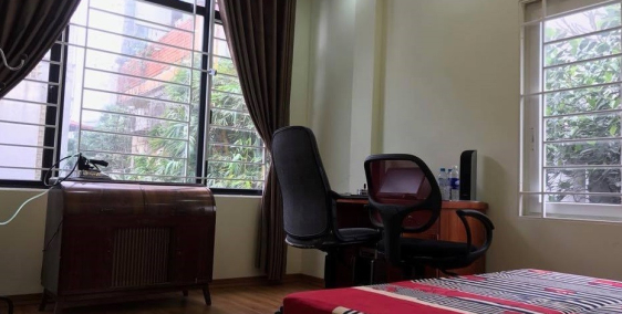 Nhà đẹp mặt phố Nguyễn Ngọc Nại, 90m2 x 4 tầng, mặt tiền 9.5m, giá 12.5 tỷ. LH: