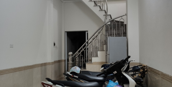 Bán Nhà Chính Kinh Thanh Xuân 40m² x 6 tầng giá trị cho VS thuê cao. Giá 3.8 tỷ