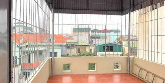 CẦN BÁN NHÀ CHÍNH CHỦ , TIỆN NGHI ĐẦY ĐỦ , NGÕ OTO , VỀ Ở NGAY , PHỐ LIỄU GIAI