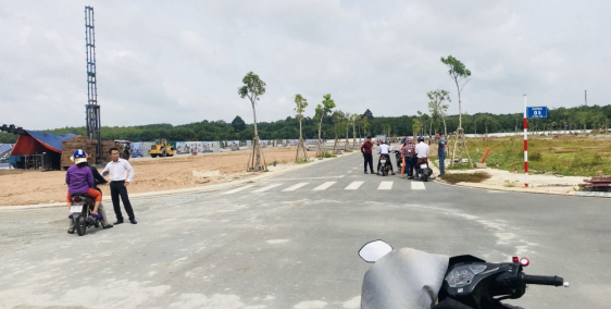 BÁN NHÀ 1 LẦU 1 TRỆT NGAY TRUNG TÂM THỊ XÃ BẾN CÁT CHỈ VỚI 287TR LH 0933.157.335