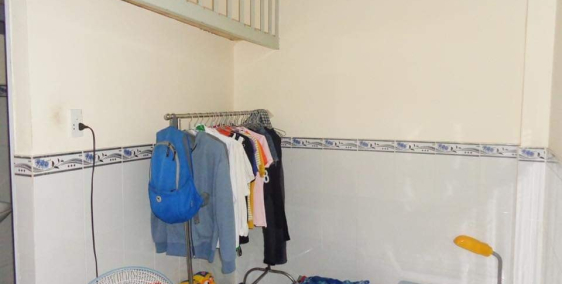 bán dãy trọ gồm 12phong 2 kiot là 14 p