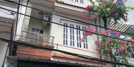 Chuyển công tác cần bán nhanh nhà HXH đường D1,Phường 25,Bình Thạnh.