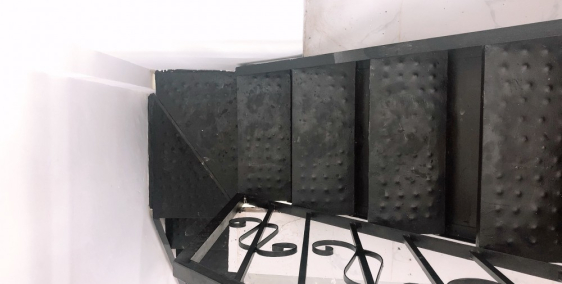 Bán nhà Đinh Tiên Hoàng, P3, Bình Thạnh  - DT: 2.9 x 6, hướng Đông - Nhà trệt, 1