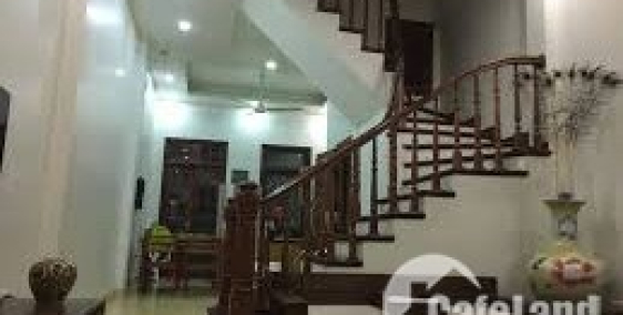 10m RA PHỐ, nhà 5 tầng Trần Quý Kiên, 45m2, mặt tiền 4,2m, GIÁ CHỐT BẤT NGỜ