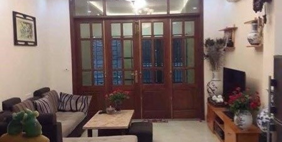 Nhà lô góc phố Hoàng Sâm - ô tô đỗ cửa - 35m2, mt 3,4m, giá 4 tỷ