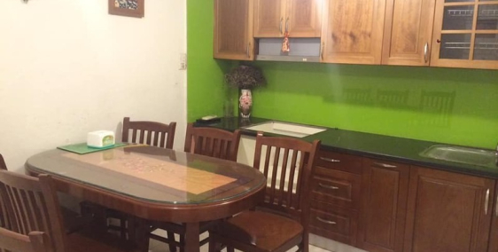 Cần bán nhà Quan Hoa, DT 42m2, 4 tầng, MT 4m, ngõ rộng thoải mãi.