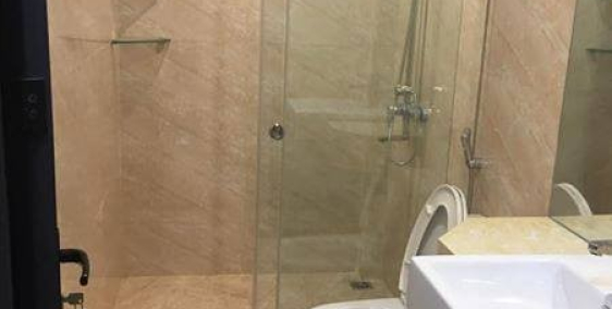 Bán nhà Xuân Thuỷ 5tầng, ngõ nông 34m2, MT4m. Giá 3,6 tỷ