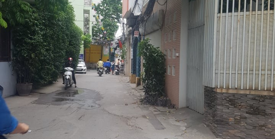 BÁn Nhà 4 tầng phố Hoàng Ngân, Cách 1 nhà ra đường Ôtô tránh, Nhà đẹp Ở ngay.