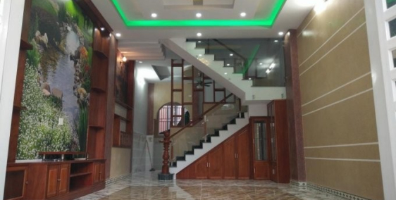 Bán nhà Cầu Giấy - Khu PL Đỗ Quang 9 tỷ, 47mx4T, Mới oto đỗ