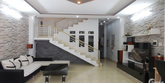 Bán nhà Cầu Giấy - Phố Hoa Bằng 4.7 tỷ, 40mx5T, Mới đẹp