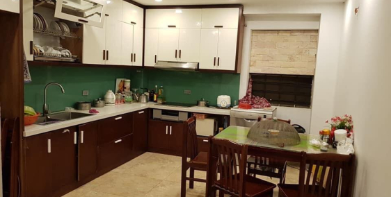 Bán gấp nhà cực đẹp phố Huỳnh Thúc Kháng, Đống Đa, DT 51 m2 , 2 thoáng