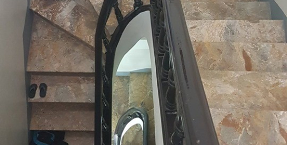 Bán nhà đẹp,rộng giá rẻ Pháo đài láng,75m.5,6 tỷ