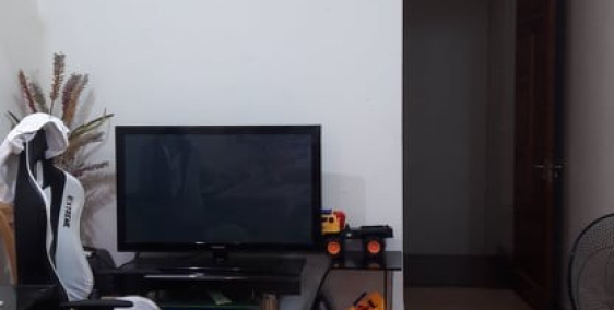 BÁN NHÀ VẠN PHÚC  :  DT 48M2. 5 TẦNG .MT 4.2M  . 4.8 TỶ .