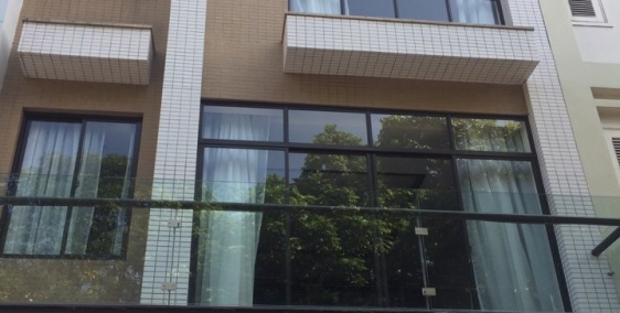 NHÀ RẤT ĐẸP, KD, VP, PHỐ NGUYỄN VĂN LỘC 11Ty