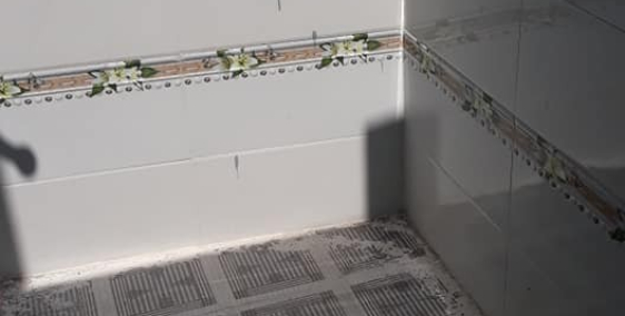 bán 1 căn nhà ở đường hương lộ 11,chính chủ,sổ hổng riêng,ngay chợ hưng long