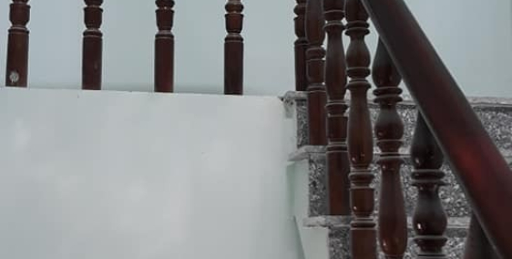 bán nhà 1 trệt 1 lầu,chính chủ,ngay chợ hưng long,sổ hổng riêng