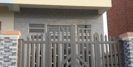 -Cần tiền bán gấp nhà 5x17 1 trệt 1 lầu 3pn 2 wc