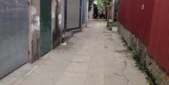 Chủ nhà cần bán nhà ngõ Thạch Bàn, Long Biên 40m2 3 tầng 2,4 tỷ