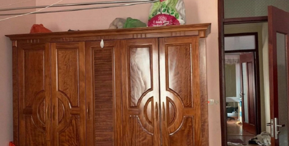 Cần bán căn nhà quận Long Biên, gần Cầu Chương Dương, 53m, 4 tầng, 3.2 tỷ.