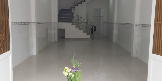 CẦN TIỀN ĐỂ LO VIỆC GIA ĐÌNH NÊN BÁN GẤP NGÔI NHÀ CHÍNH CHỦ