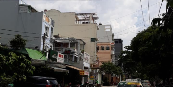 Nhà mặt tiền Bạch Đằng, Tân Bình dt 4.5m x 15m 2 lầu giá rẻ. 0901392122