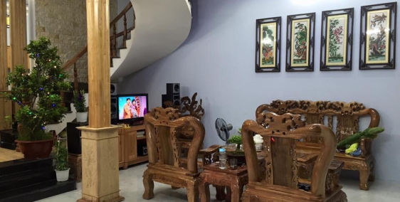 CẦN BÁN NHÀ TẠI THỦ DẦU MỘT BÌNH DƯƠNG HẺM XE HƠI