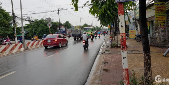 BÁN NHÀ MẶT TIỀN LỚN DT743 BÌNH DƯƠNG