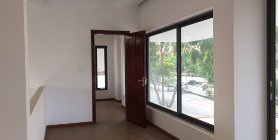 Cần cho thuê biệt thự ven sông Thảo Điền, Quận 2 phù hợp kinh doanh