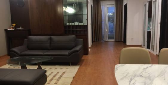 GIÁ rẻ 28tr/m2 chung cư 60 Hoàng Quốc VIệt căn 117m2 . thiện chí liên hệ :096421