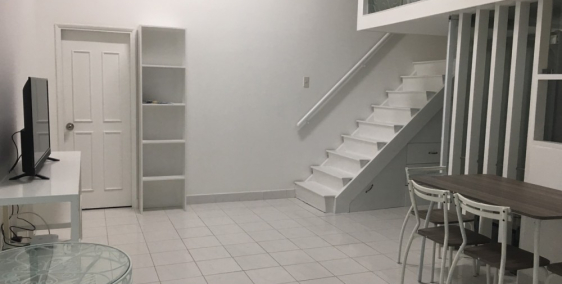 Cho thuê căn hộ Hưng Vượng 1, tầng trệt, 2PN + 1PN nhỏ, full nội thất