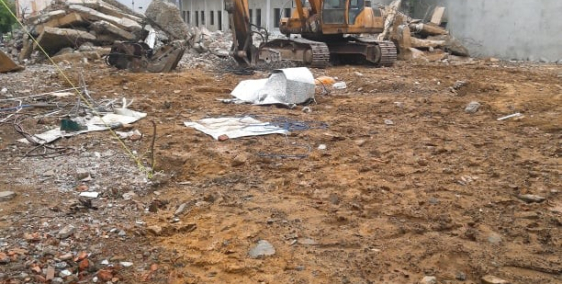 Gia đình tôi có 2 lô đất mặt tiền Lê Đình Kỵ cần bán gấp