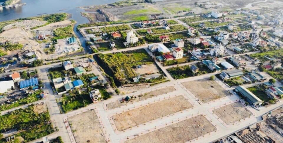 Bán suất ngoại giao lô góc đẹp cạnh Vincomplaza Cẩm Phả, gần vịnh Bái Tử Long.