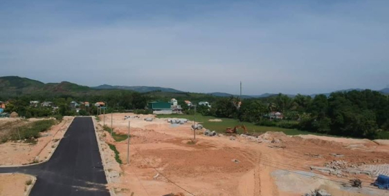 NÊN ĐẦU TƯ TẠI ĐÂU? THÀNH PHỐ HAY VEN BIỂN