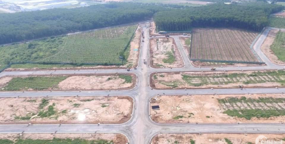 ĐẤT NỀN TÂN UYÊN GIÁ RẺ, ĐỐI DIỆN CỔNG KHU CÔNG NGHIỆP VISIP 2 550 TRIỆU/1 NỀN