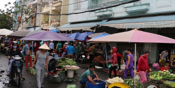 bán gấp lô đất MTKD sầm uất ngay chợ Bến Lớn 5x20 giá 300triệu gần KCN MT QL 13