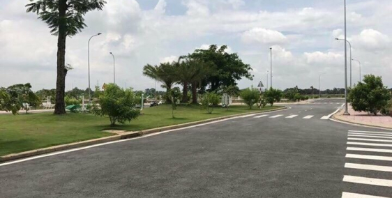 Đất chính chủ, ngay đại học Bình Dương, cổng cty điện tử tiện KD cafe, shop, quá