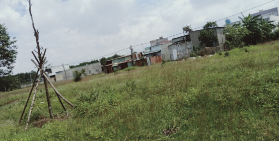 CẦN BÁN NHANH TRONG THÁNG LÔ ĐẤT NGAY MT QUỐC LỘ 13, GẦN ĐẠI NAM