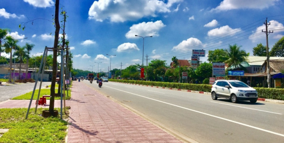 Bán gấp 150m2 ngay CT Mỹ Phước Tân Vạn,dân cư sầm uất giá 800 triệu thương lượng