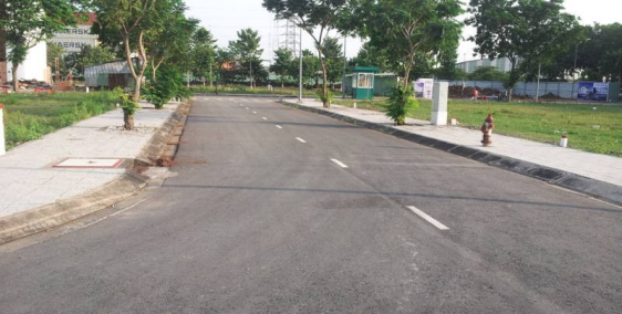 Chính chủ sang lô đất đường Chu Văn An, Phường 12, Q. Bình Thạnh, sổ riêng.