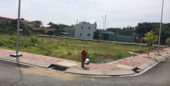 đất nền thị trấn rạch kiến nằm ngay mặt đường và trường học