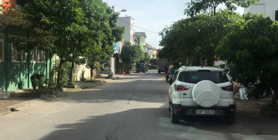 Cần bán gấp mảnh đất ở Gia Lâm Diện tích 136m2 đất khu 31ha