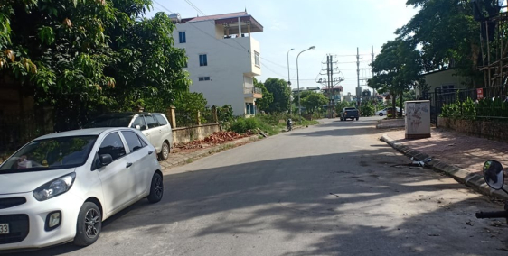 bán nhanh lô đất đẹp tại KĐT 31ha Trâu Quỳ Gia Lâm Hà Nội diện tích đẹp 135.5m2