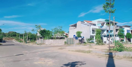 Đất khổ 85m2 - KQH Bàu Vá - Vịt Thuận - Đường 13m5 đối diện công viên