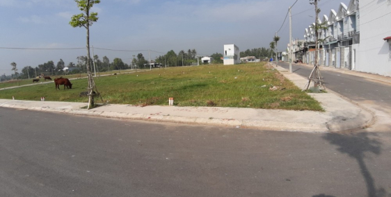 cần bán nhanh lô góc 2 mặt tiền trong khu dân cư