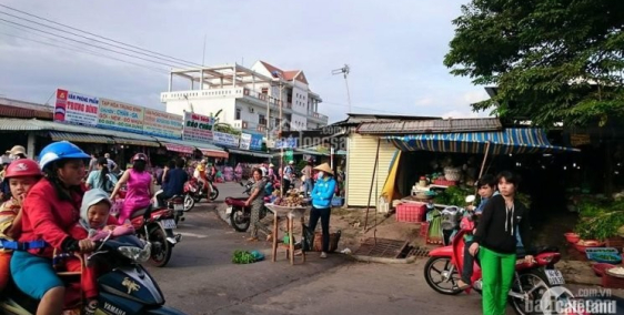 Cần ra gấp lô đất 1/QL22 MT đường Lê Minh Nhựt, SHR, 200m2 2 nền giá 1 tỷ 600 tr