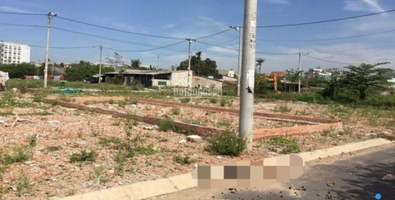 Bán đất MT 115m²,đường GIỒNG CÁT, cách  BỆNH VIỆN XUYÊN Á 2km , giá 890tr , XÃ T