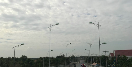 -Tôi cần tiền nên bán rẻ lô thổ cư 110m2 , mặt tiền hẻm 8m 2,15 tỷ